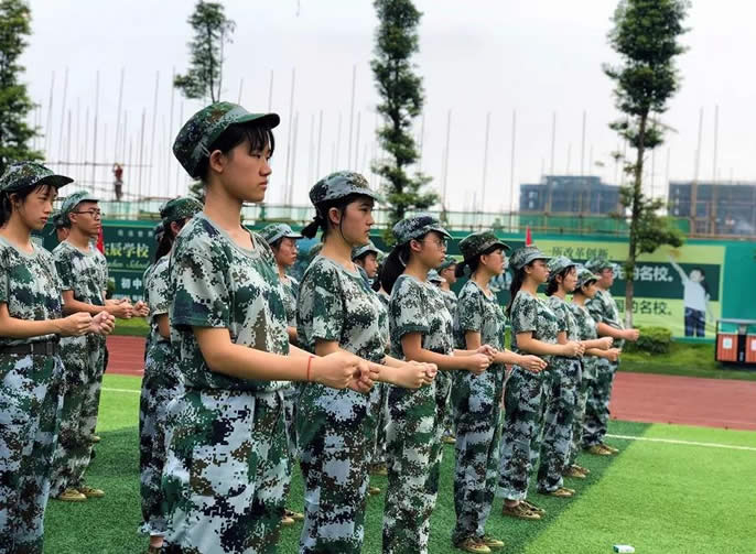 【宜賓東辰】 青春校園軍歌嘹亮，東辰學(xué)子歌聲飛揚
