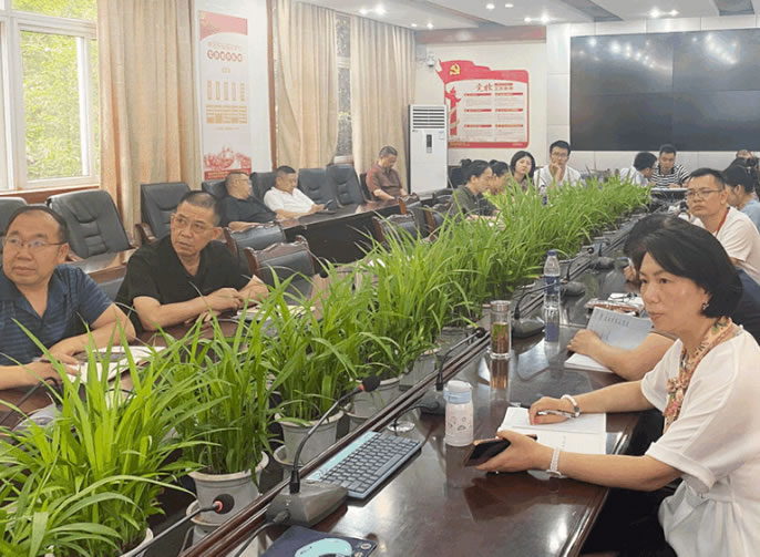 東辰教育│聚焦義務(wù)教育新(xīn)課程方案和課程标準：為(wèi)學(xué)校立德(dé)樹人定位導航