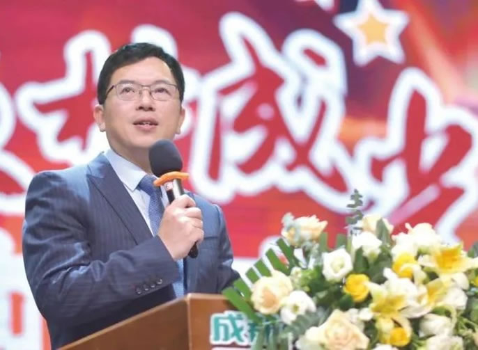用(yòng)心守護孩子的美好未來丨楊建平總校長(cháng)給家長(cháng)朋友的第七封信