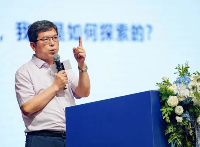 “悅”在成長(cháng)丨楊建平總校長(cháng)在第一屆學(xué)校文(wén)化創新(xīn)問對活動上作(zuò)案例分(fēn)享
